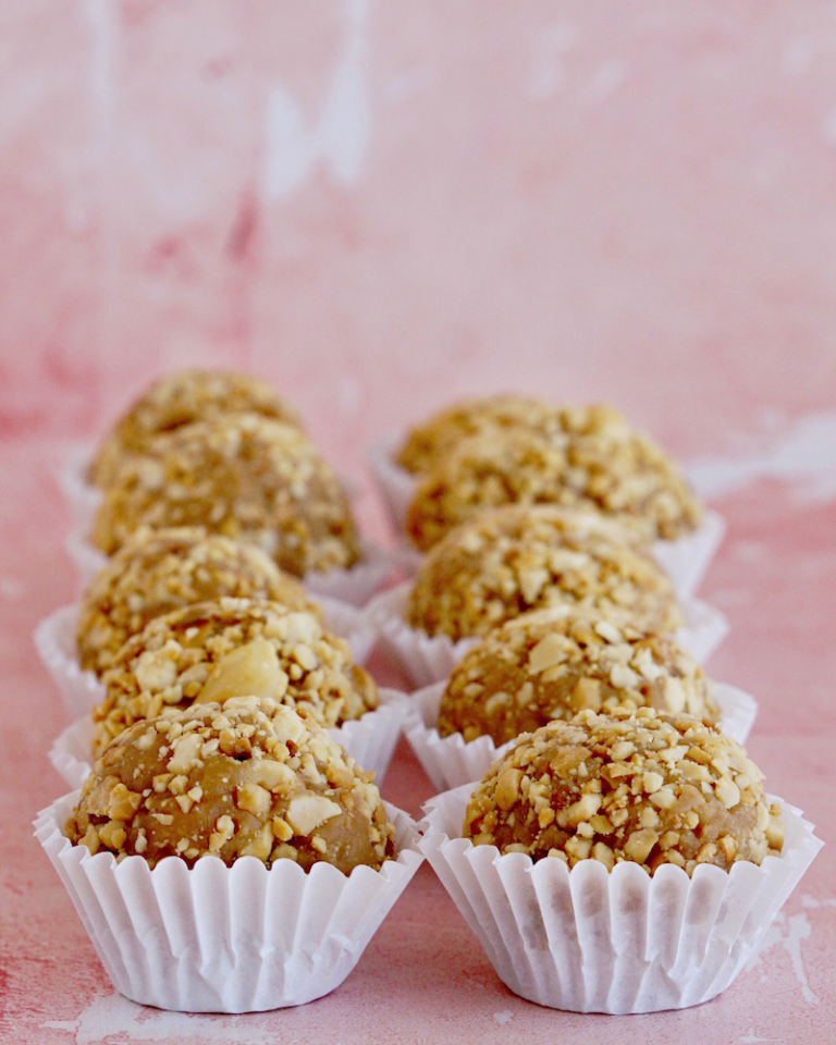 Brigadeiro De Amendoim - A Cozinha Da Ovelha Negra